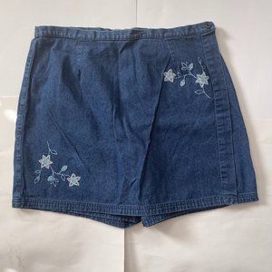 PENNINGTONS Women Wrap Front Blue Jean Shorts Size 16
